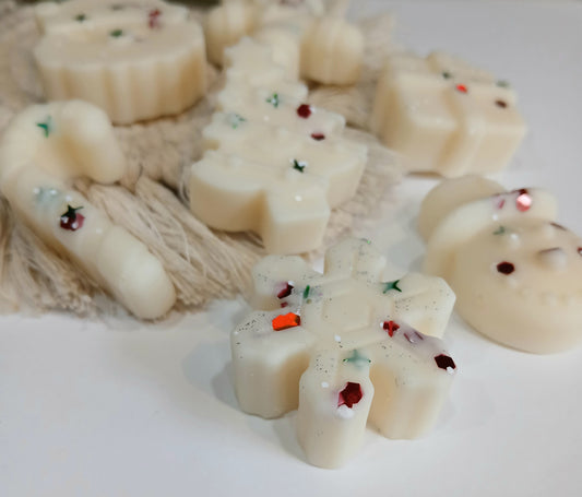 Christmas Theme Shaped Wax Melts - Scents sent at random.