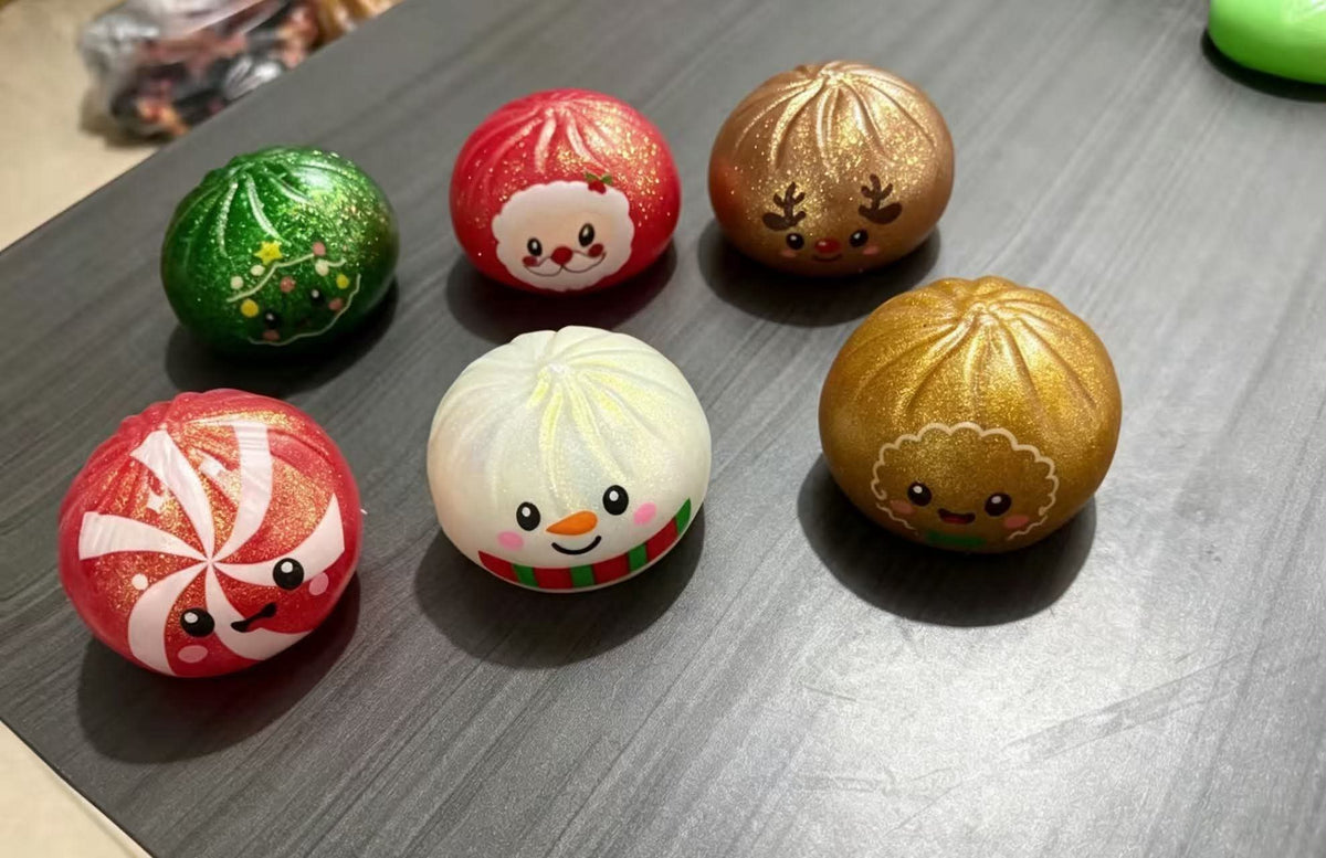 Christmas dumpling squishy's Pre-order: ARRIVES around SEPTEMBER 26TH: Sent at random: Fun booth fillers