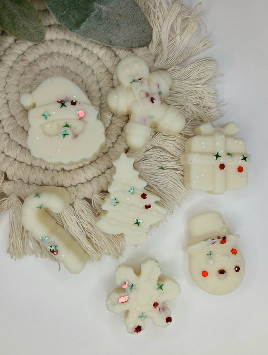 Christmas Theme Shaped Wax Melts - Scents sent at random.