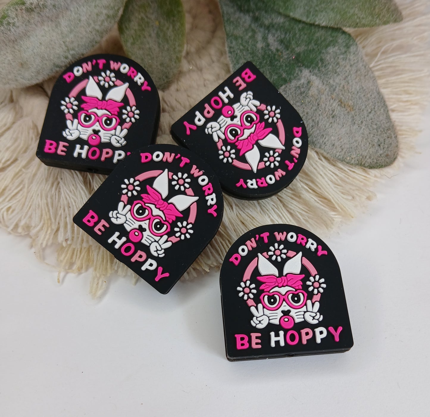 Don't Worry, Be Hoppy focal bead