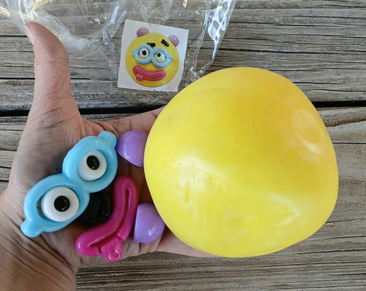 Crazy face squishers: READY TO SHIP: Fun booth fillers: Fun Sensory dumpling toys: Colors will be sent at random